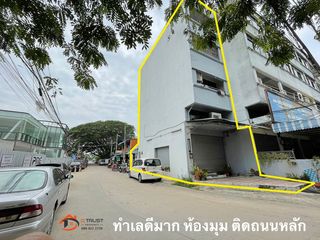 For sale retail Space in Min Buri, Bangkok