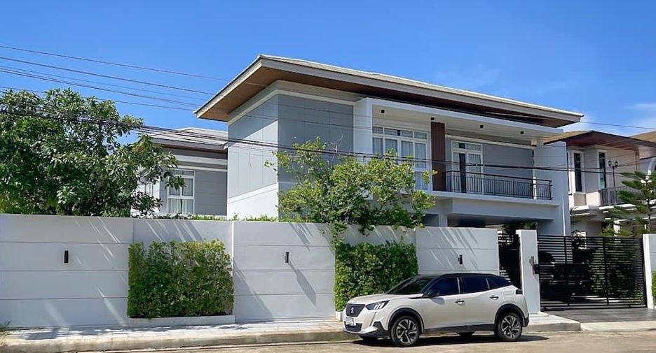 For sale 4 bed house in Bang Sao Thong, Samut Prakan