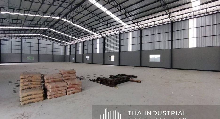 For rent warehouse in Ban Bueng, Chonburi