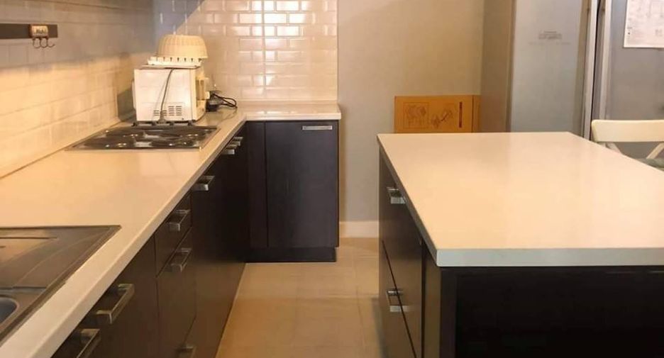 For rent and for sale 2 bed condo in Yan Nawa, Bangkok