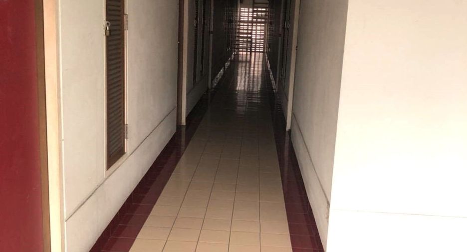 For sale 49 bedrooms apartment in Bang Kapi, Bangkok