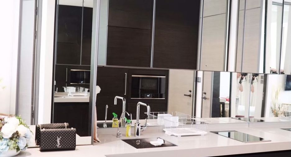 For rent and for sale 1 bed condo in Pathum Wan, Bangkok