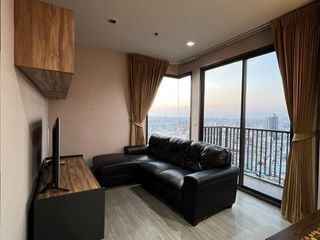Wohnung zur Miete mit 2 Zimmer in Khlong San, Bangkok