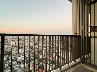 Wohnung zur Miete mit 2 Zimmer in Khlong San, Bangkok