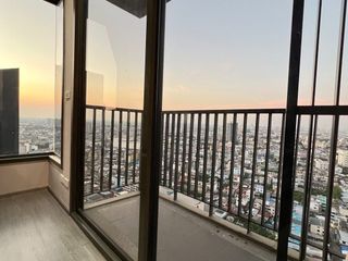 Wohnung zur Miete mit 2 Zimmer in Khlong San, Bangkok