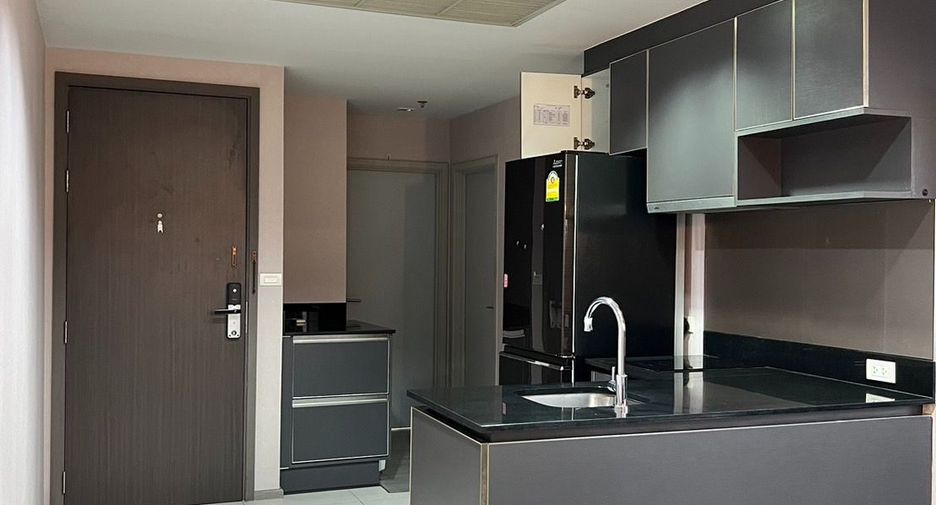 For rent 2 bedrooms condo in Khlong San, Bangkok