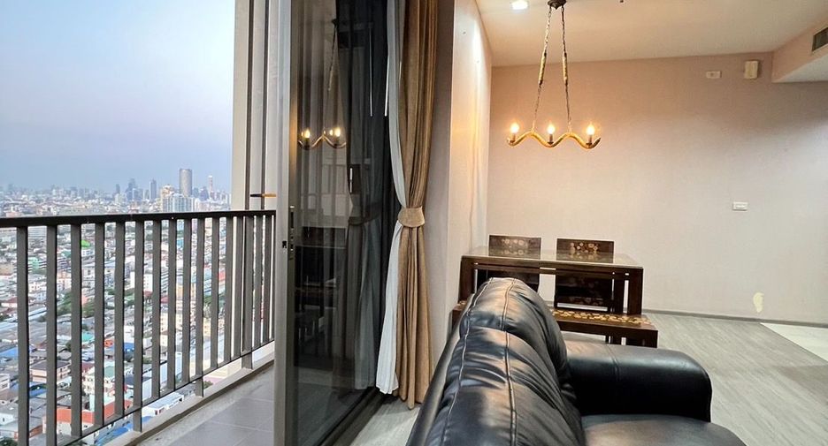 For rent 2 bedrooms condo in Khlong San, Bangkok