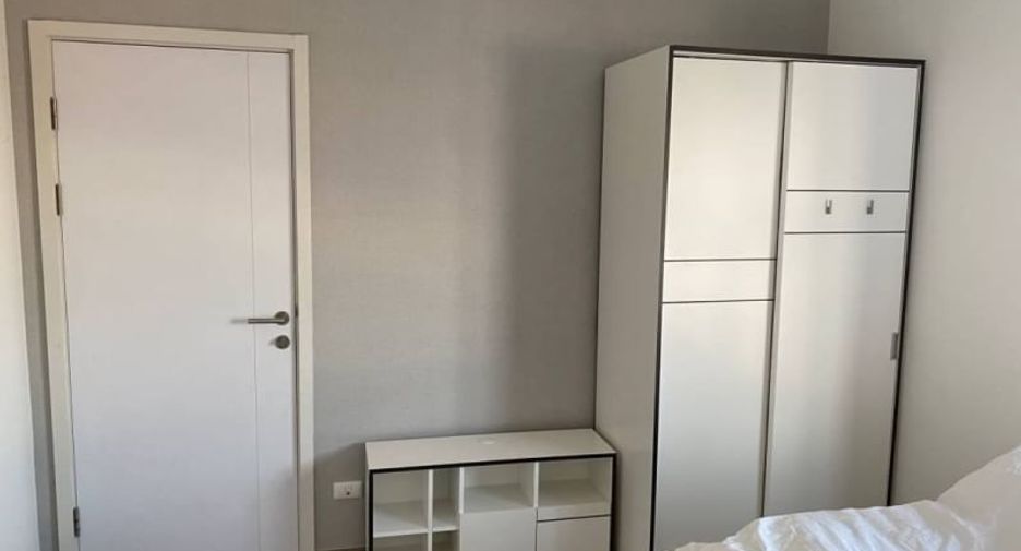 For rent 2 bedrooms condo in Phasi Charoen, Bangkok