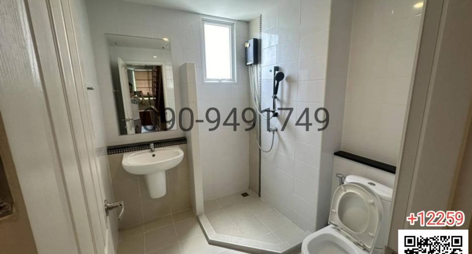 For rent 3 bedrooms townhouse in Pak Kret, Nonthaburi