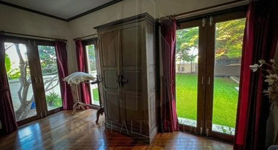 For sale 4 ベッドルーム house in Bang Sao Thong, Samut Prakan