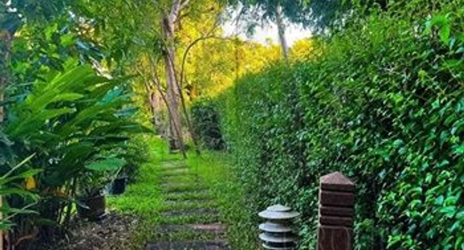 For sale 4 ベッドルーム house in Bang Sao Thong, Samut Prakan