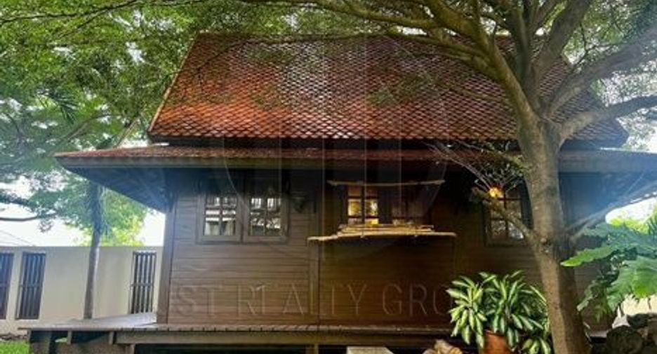 For sale 4 ベッドルーム house in Bang Sao Thong, Samut Prakan