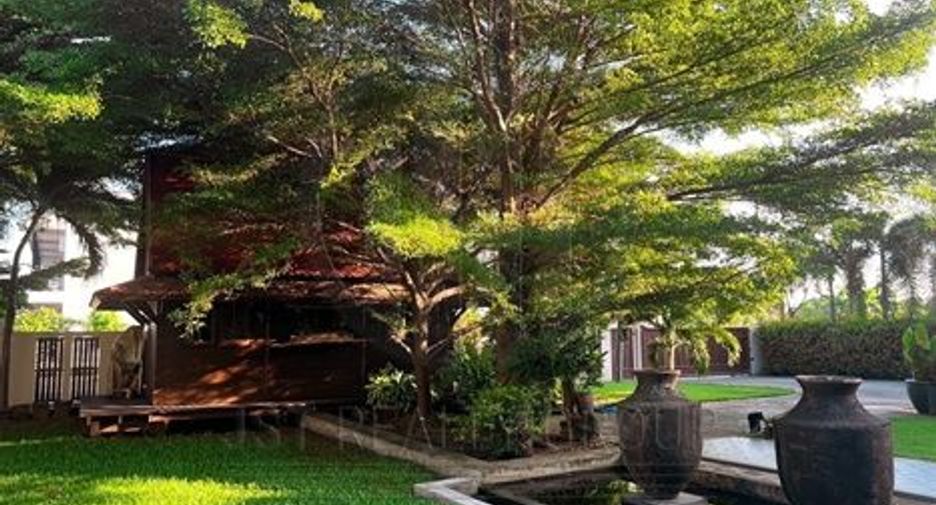 For sale 4 ベッドルーム house in Bang Sao Thong, Samut Prakan