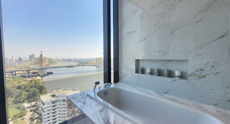 For sale 4 bedrooms condo in Bang Kho Laem, Bangkok