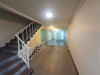 For rent 6 bedrooms retail Space in Phra Khanong, Bangkok