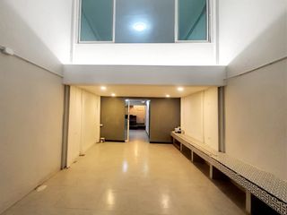 For rent 6 bedrooms retail Space in Phra Khanong, Bangkok