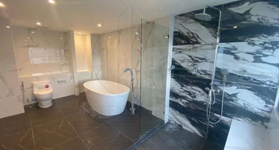 For sale 4 bedrooms condo in Hua Hin, Prachuap Khiri Khan