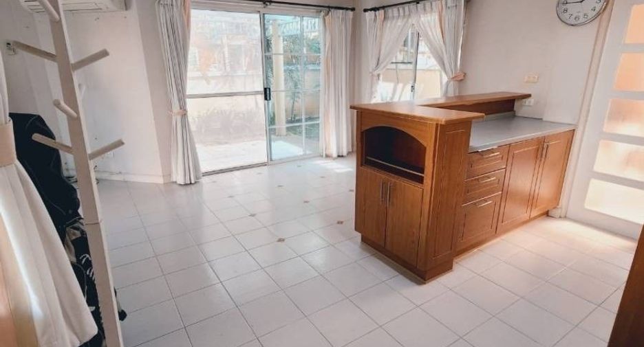 For rent and for sale 3 bed house in Mueang Nakhon Ratchasima, Nakhon Ratchasima