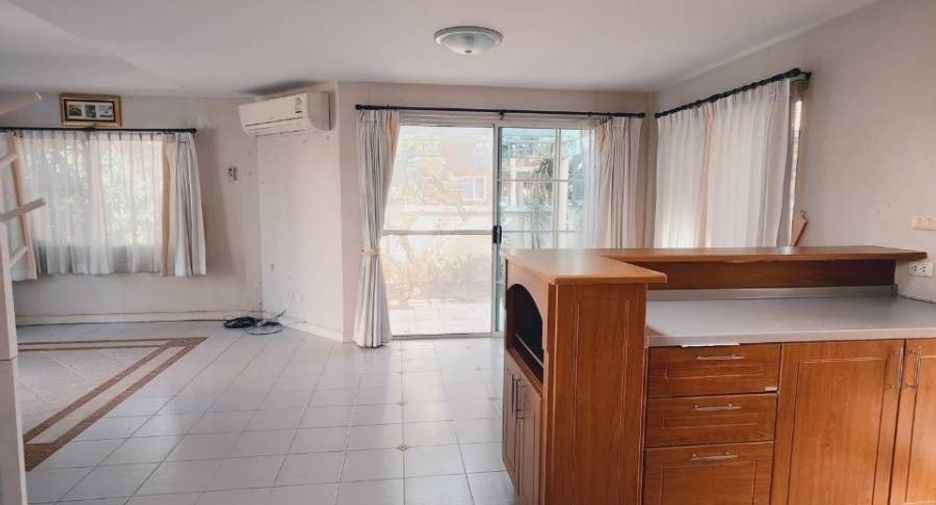 For rent and for sale 3 bed house in Mueang Nakhon Ratchasima, Nakhon Ratchasima
