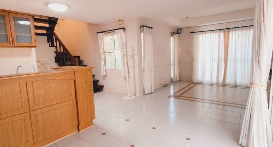 For rent and for sale 3 bed house in Mueang Nakhon Ratchasima, Nakhon Ratchasima