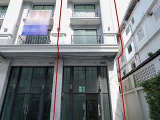 For sale 4 bed office in Suan Luang, Bangkok