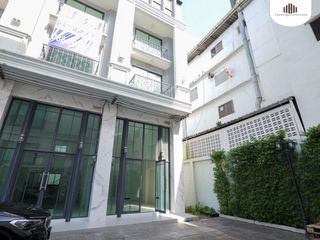For sale 4 bed office in Suan Luang, Bangkok