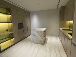 ขาย 3 ห้องนอน คอนโด ใน คลองเตย, กรุงเทพฯ