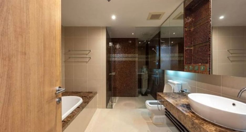 Condo en alquiler de 2 habitaciones en Sathon, Bangkok