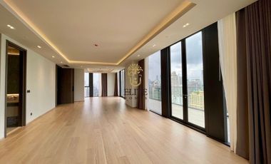 For sale 3 Beds condo in Pathum Wan, Bangkok
