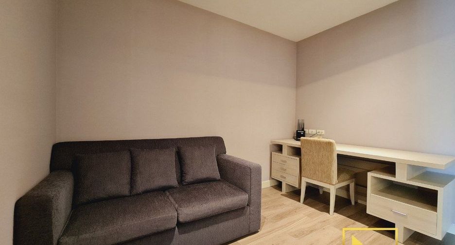 For rent 2 bedrooms apartment in Watthana, Bangkok