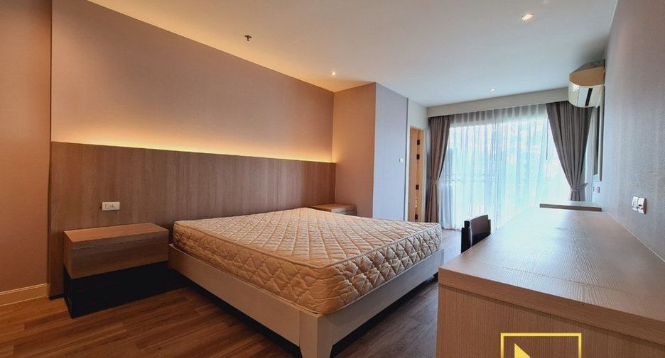 For rent 2 bedrooms apartment in Watthana, Bangkok