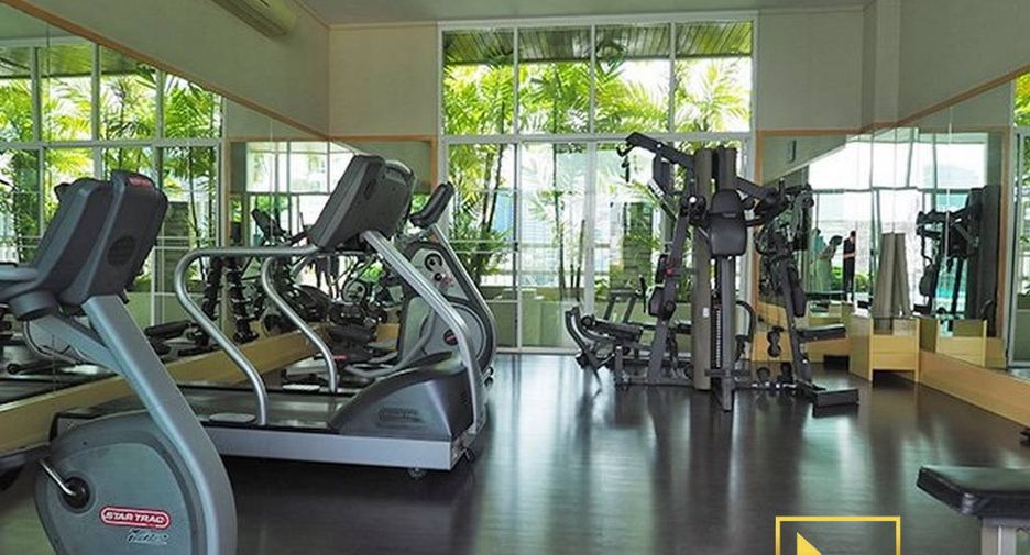 For rent 2 bedrooms apartment in Watthana, Bangkok