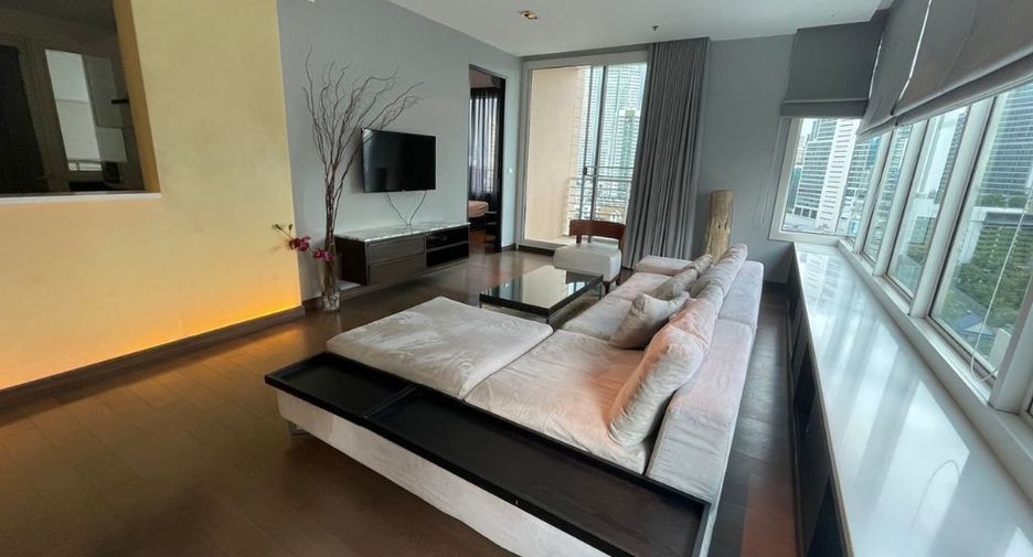For rent and for sale 3 bedrooms condo in Khlong Toei, Bangkok