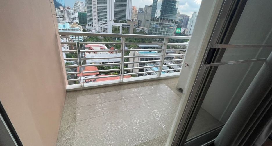 For rent and for sale 3 bedrooms condo in Khlong Toei, Bangkok