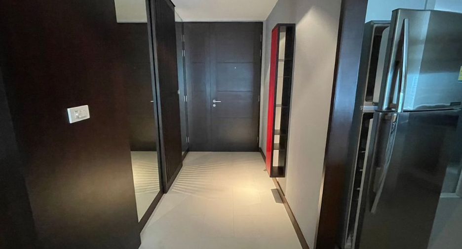 For rent and for sale 3 bedrooms condo in Khlong Toei, Bangkok