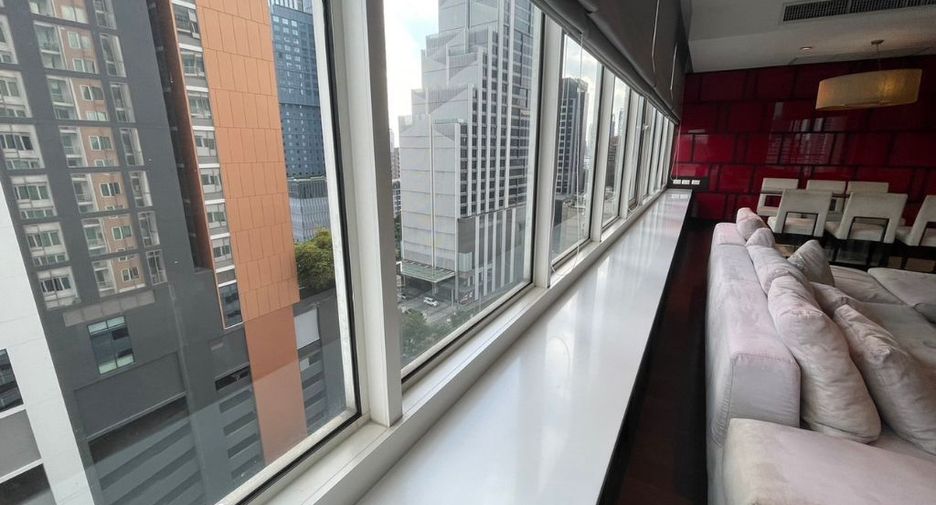 For rent and for sale 3 bedrooms condo in Khlong Toei, Bangkok