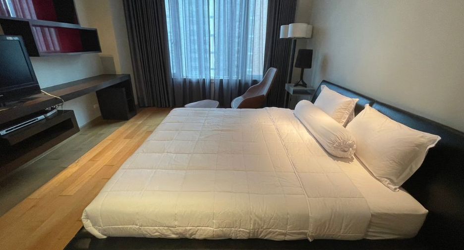 For rent and for sale 3 bedrooms condo in Khlong Toei, Bangkok