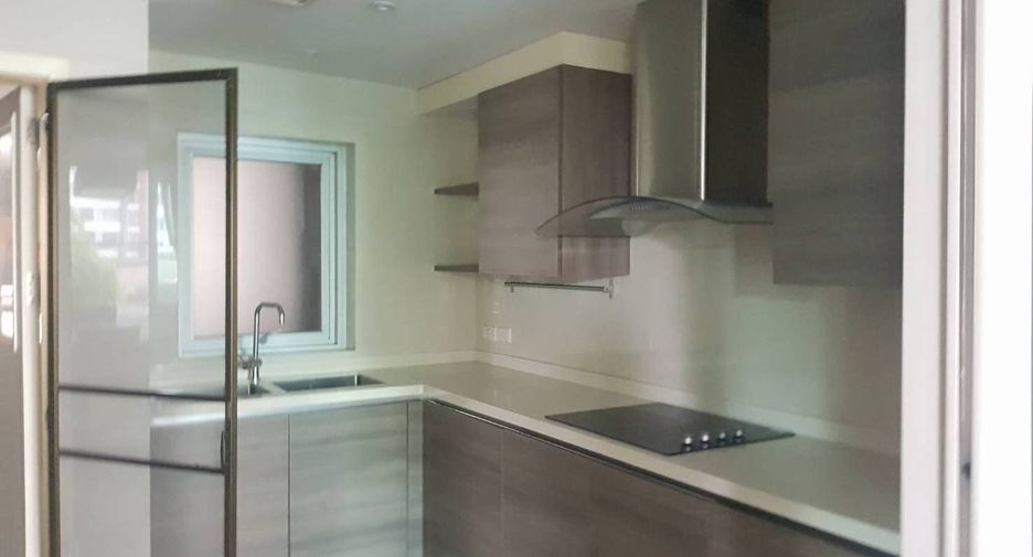 For sale 3 bedrooms condo in Pathum Wan, Bangkok