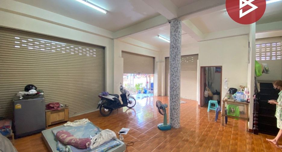 For sale 3 Beds retail Space in Photharam, Ratchaburi