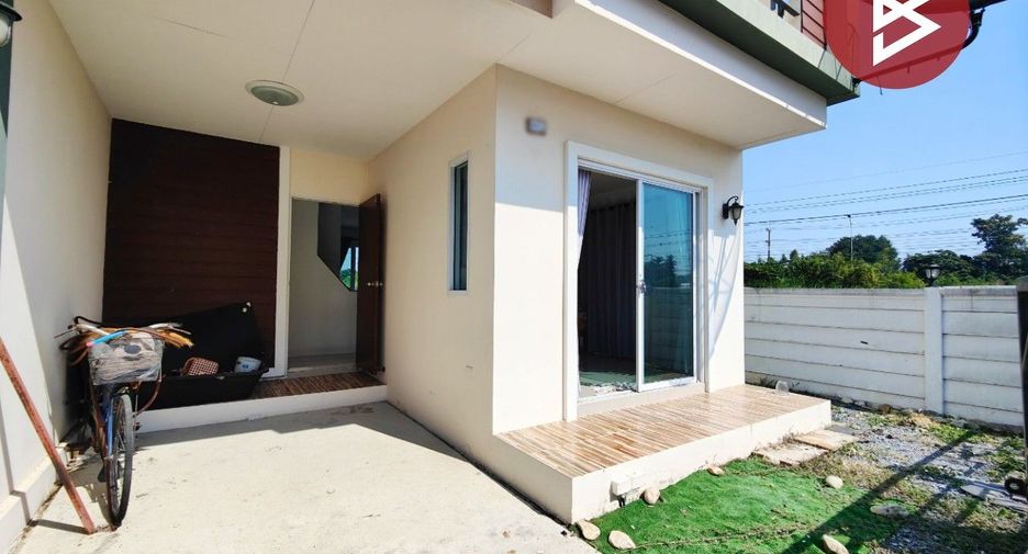 For sale 3 bed townhouse in Mueang Nakhon Pathom, Nakhon Pathom