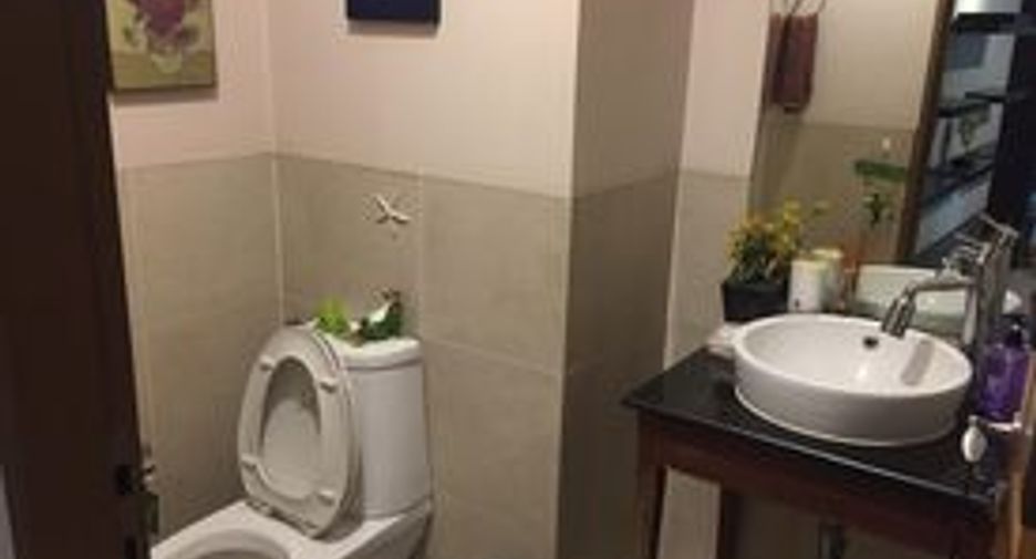 Casa en alquiler de 3 habitaciones en Mueang Samut Prakan, Samut Prakan