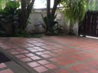 Casa en alquiler de 3 habitaciones en Mueang Samut Prakan, Samut Prakan