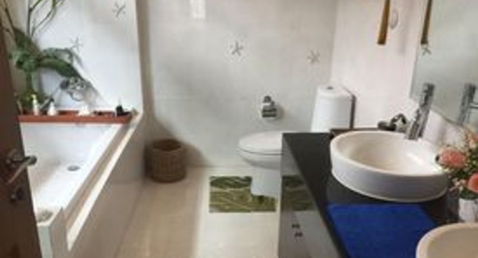Casa en alquiler de 3 habitaciones en Mueang Samut Prakan, Samut Prakan