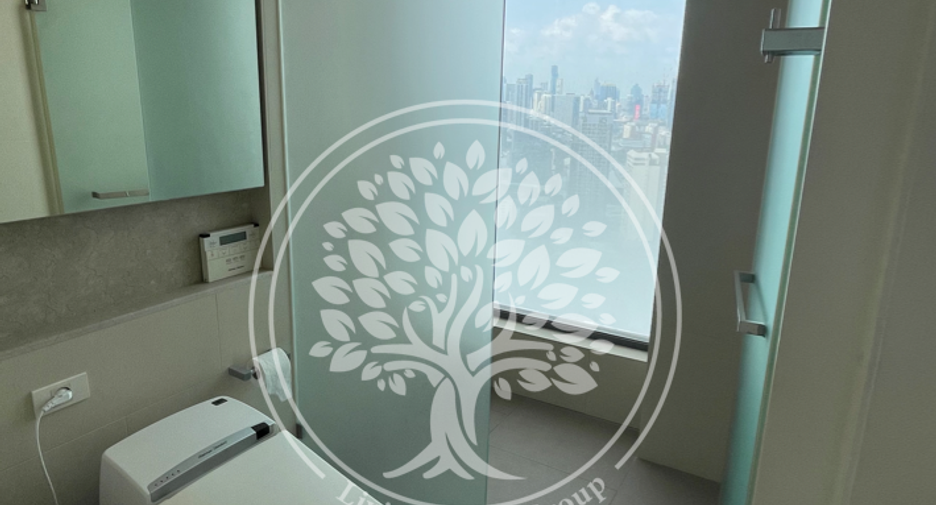 For rent 2 bedrooms condo in Khlong Toei, Bangkok