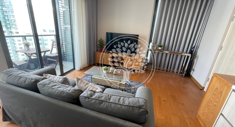 For rent 2 bedrooms condo in Khlong Toei, Bangkok
