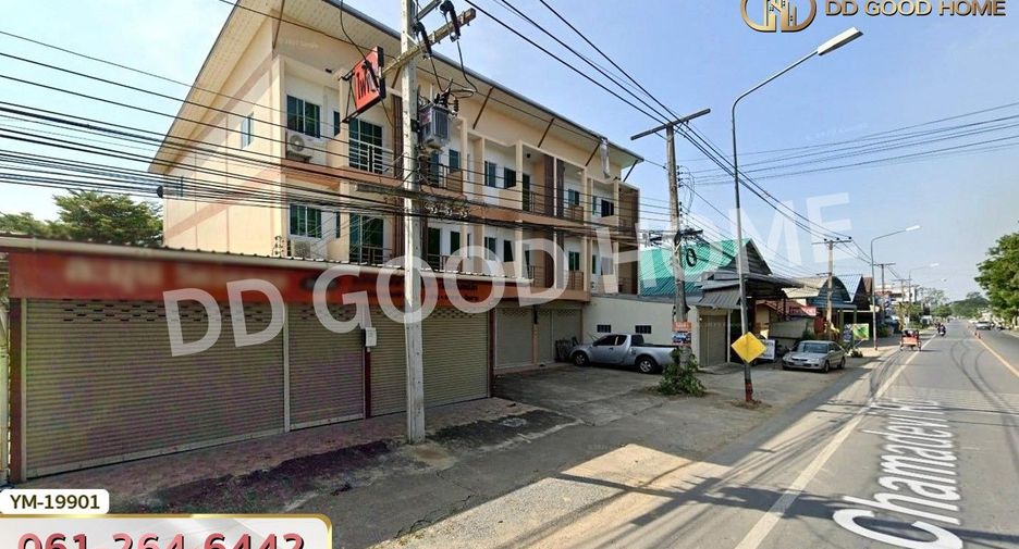 For sale 3 bedrooms retail Space in Mueang Lamphun, Lamphun
