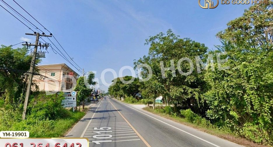 For sale 3 bedrooms retail Space in Mueang Lamphun, Lamphun