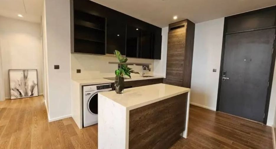 For rent 2 bedrooms condo in Pathum Wan, Bangkok