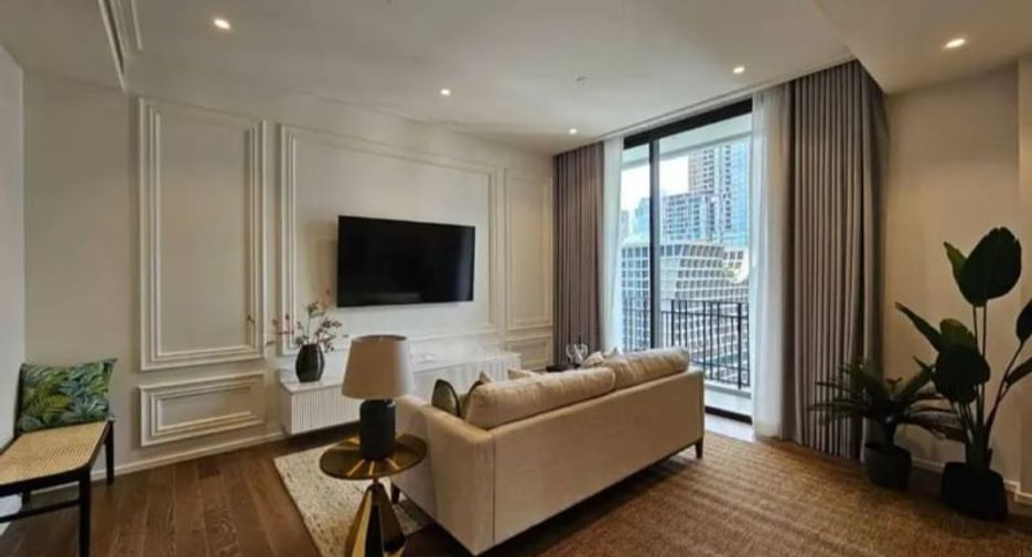 For rent 2 bedrooms condo in Pathum Wan, Bangkok
