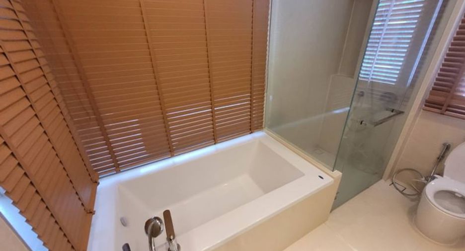 Wohnung zur Miete und zum Kauf mit 2 Zimmer in Watthana, Bangkok